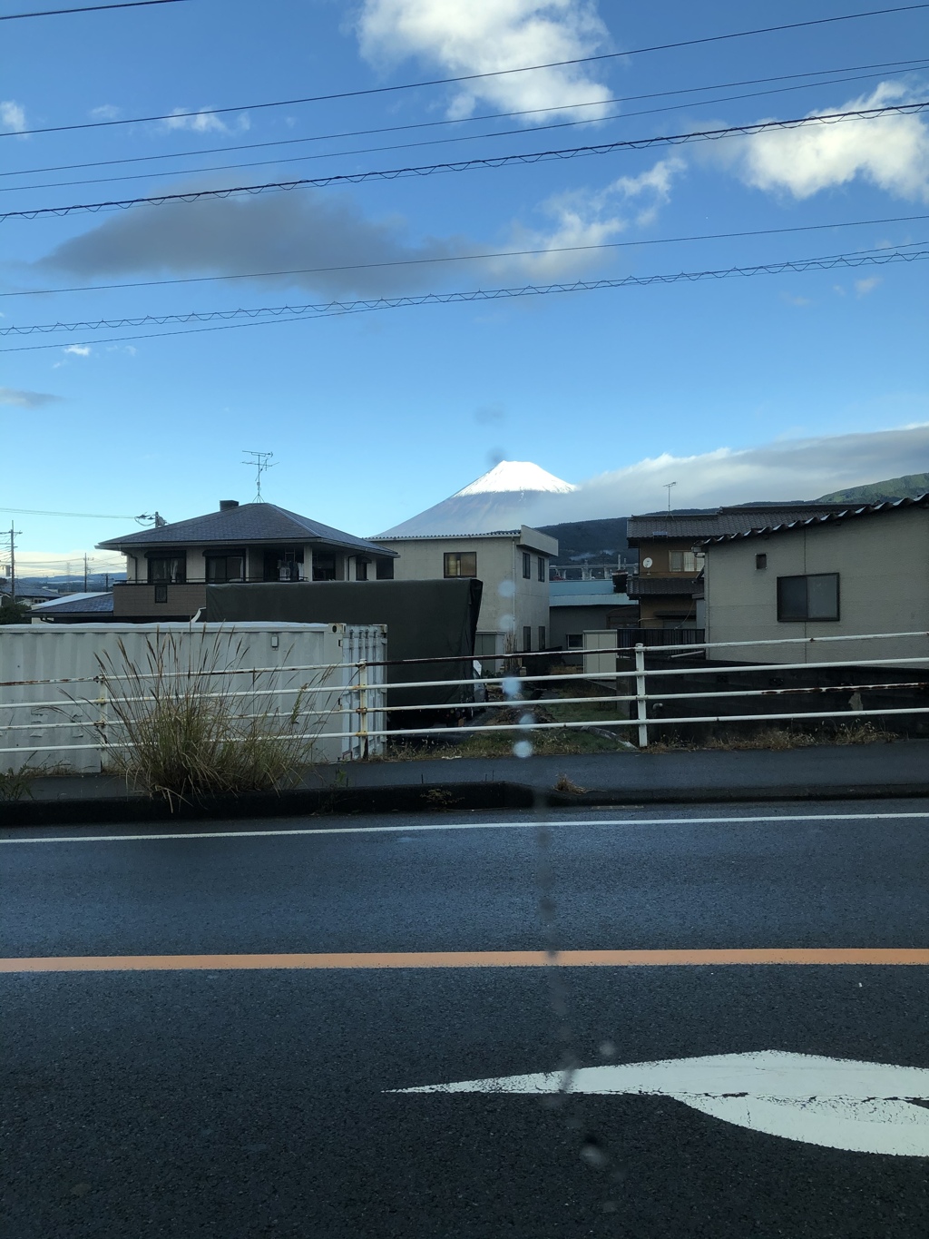 信号待ちの富士山
