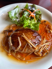 妻の食べた和風ハンバーグ