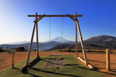 富士と大空に向かって