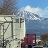 信号待ちで富士山　12