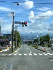信号待ちで富士山　15