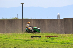 草刈りマシーン