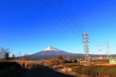 高圧線と富士山