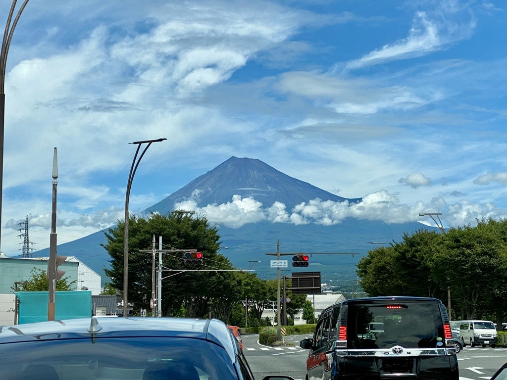 信号待ちで富士山　16