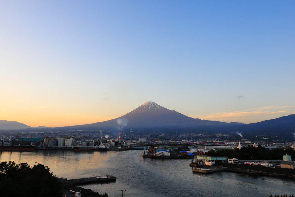 富士山に最も近い港