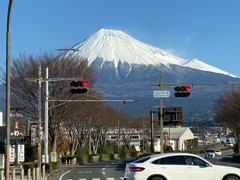 信号待ちで富士山　18