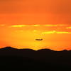 「夕景と・・飛行機・・」・・・・