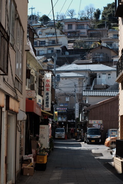 丘の上までぎっしり