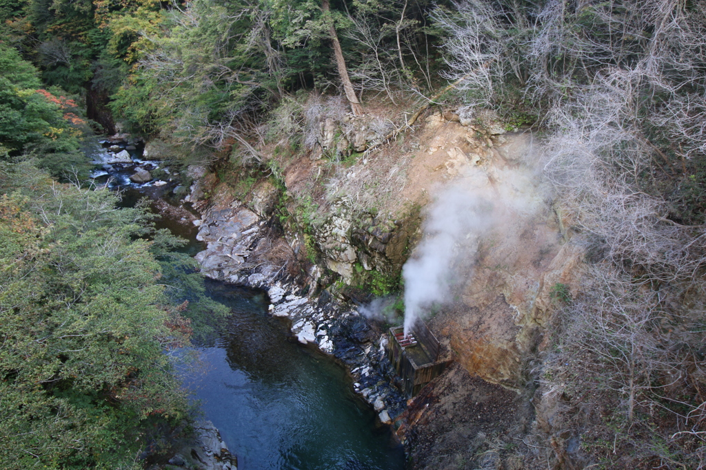 川俣温泉の間欠泉