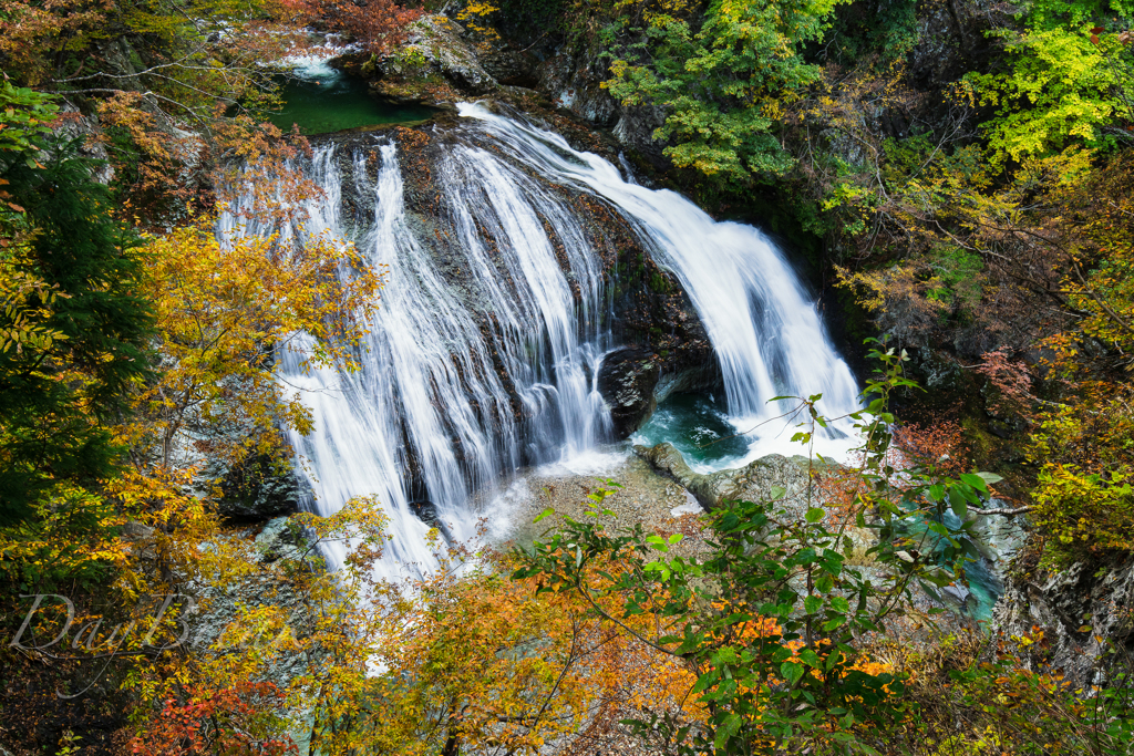 関山大滝 秋景