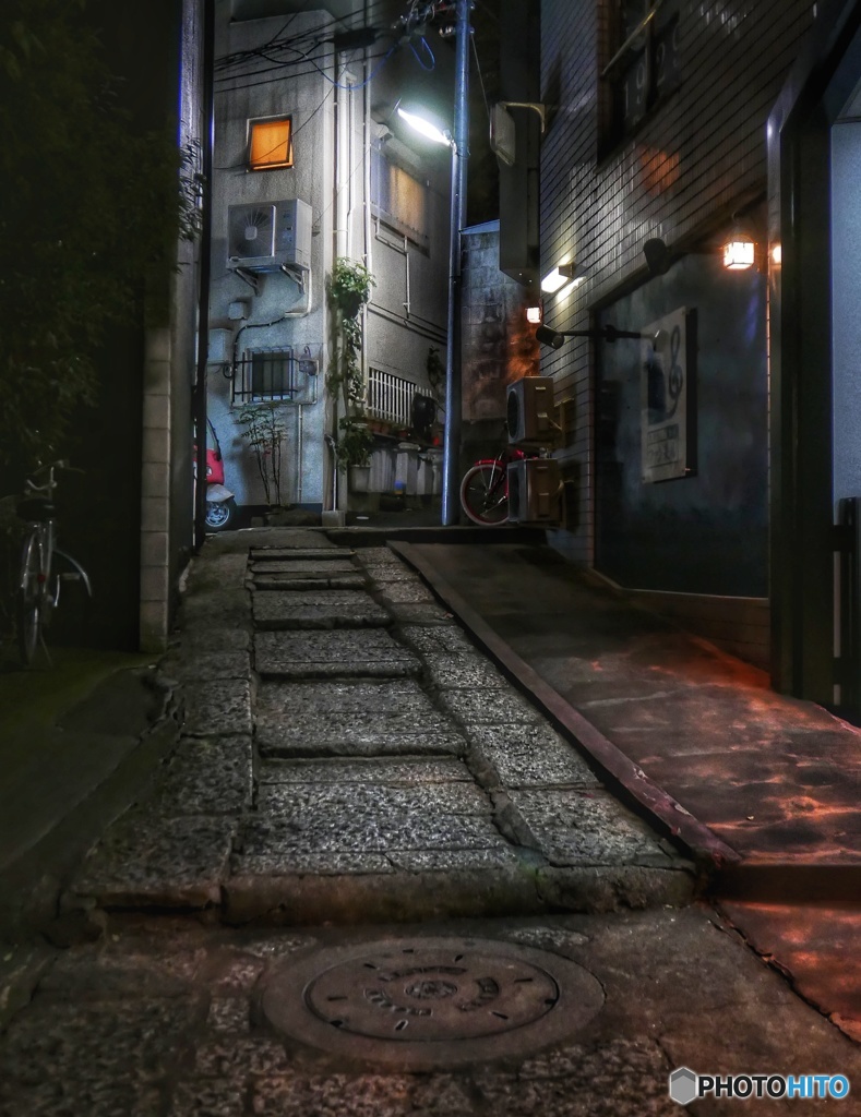 夜の路地裏 By ばいあん Id 写真共有サイト Photohito