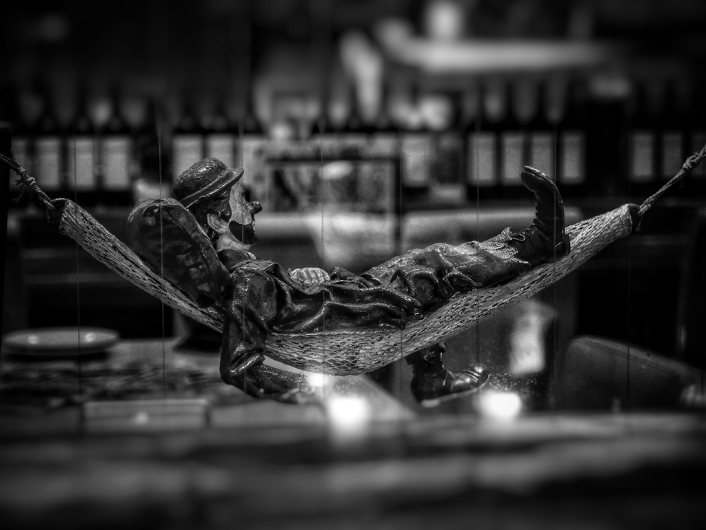 Drunkard Monochrome