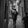 ヴェネチアの路地を歩く １
