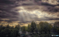 雲間からの御告げ