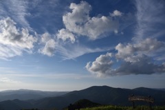 深入山
