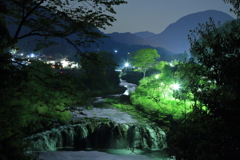 春の夜滝