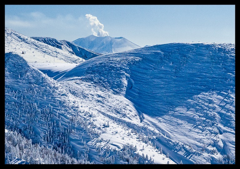横手山スキ－場で