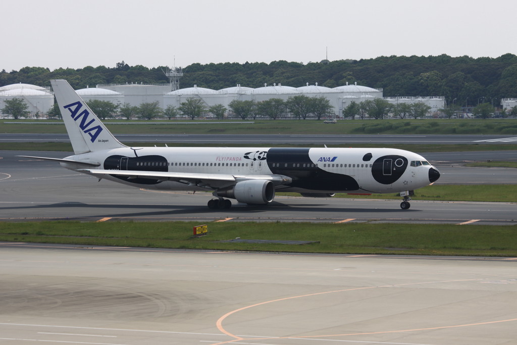 B767　JA606A　ふらいぱんだ