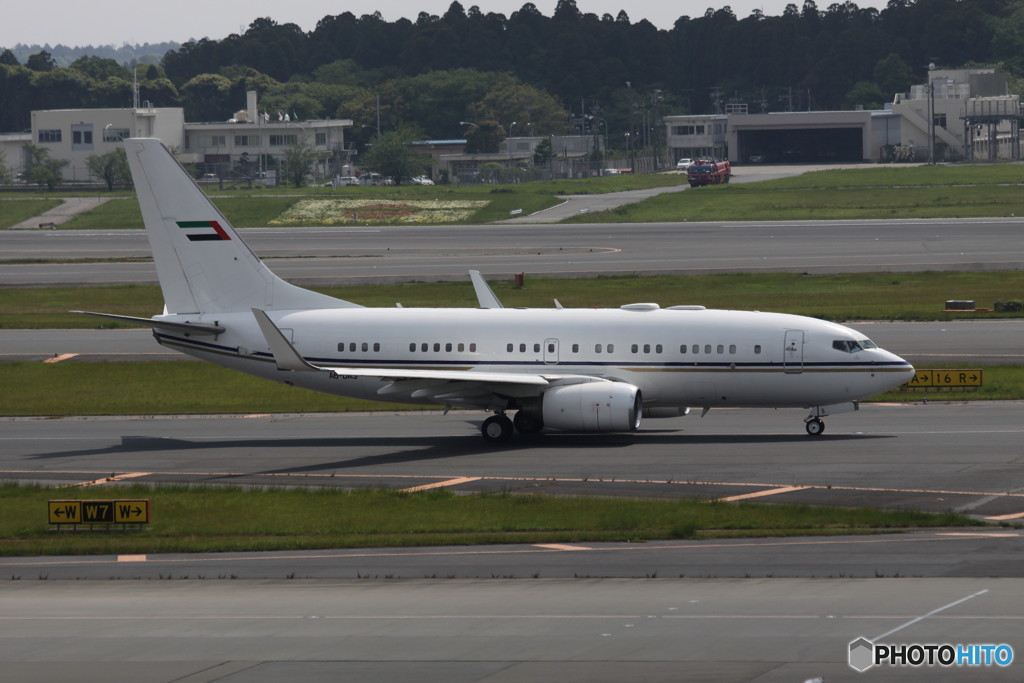 B737 ロイヤルジェット　A6-DAS