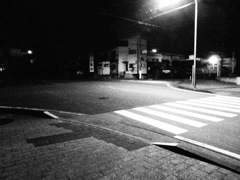 深夜の交差点