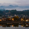 田舎町の朝霧