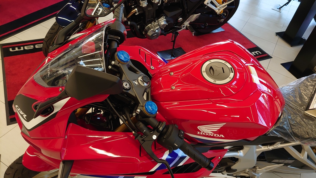 HONDA CBR250