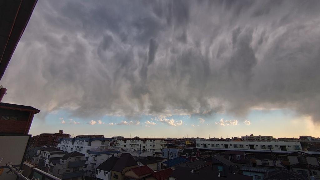 寒気が流れ込む