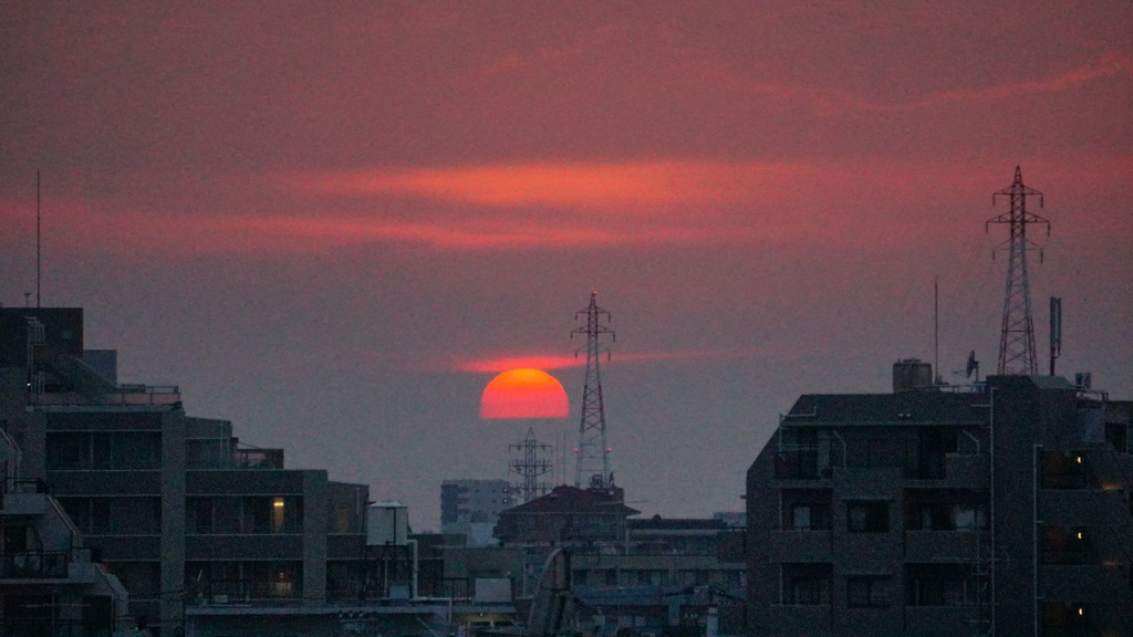 鉄のような赤さです