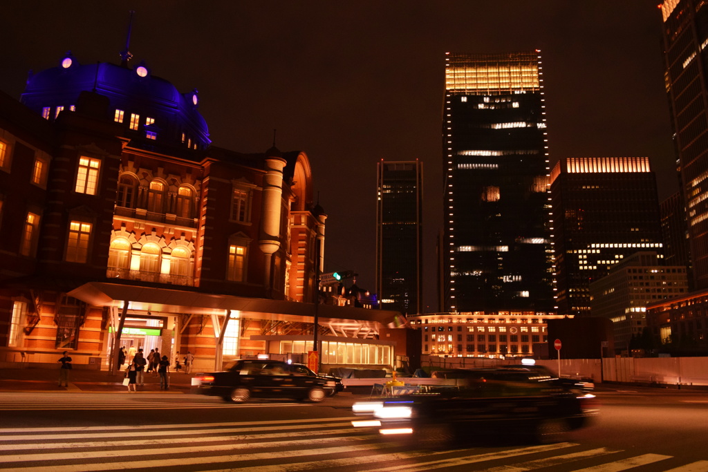 東京