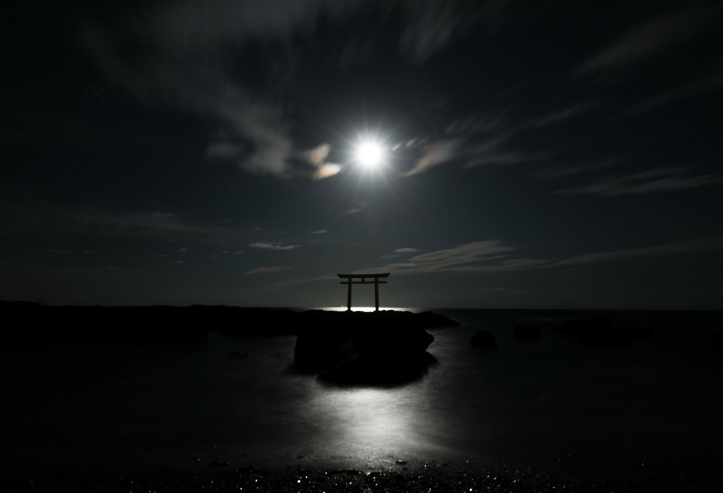 夜の後光