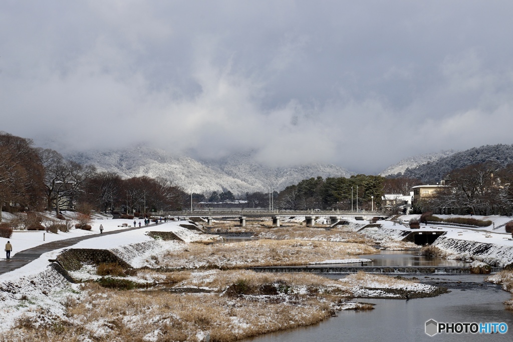 賀茂川冬景色