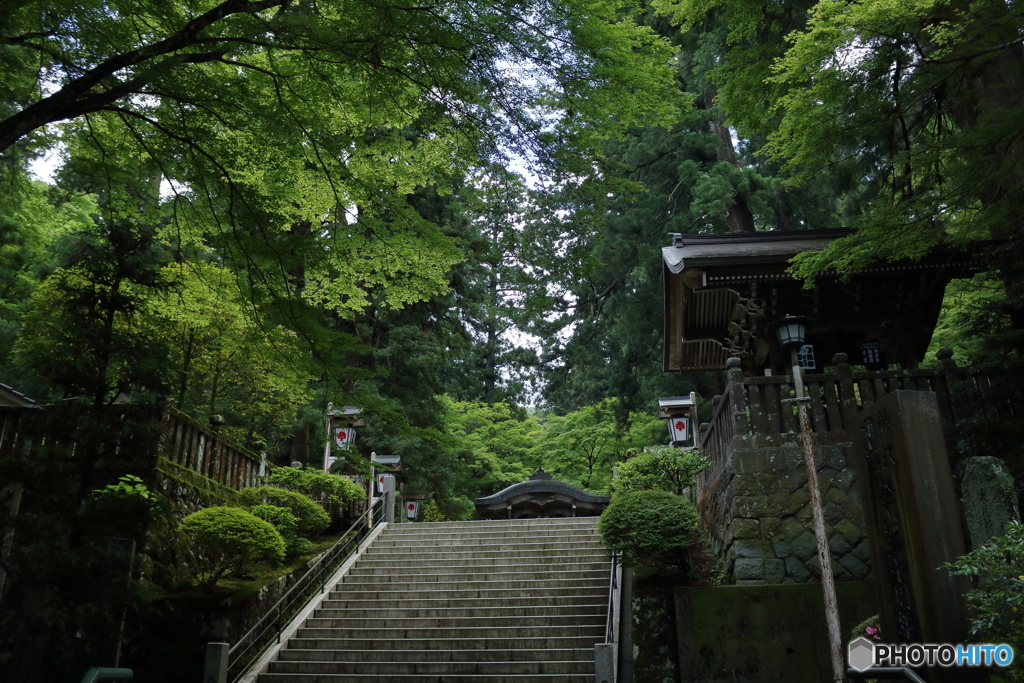 天狗伝説の寺