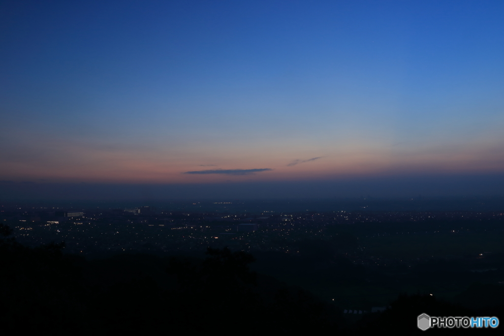 夜明け前