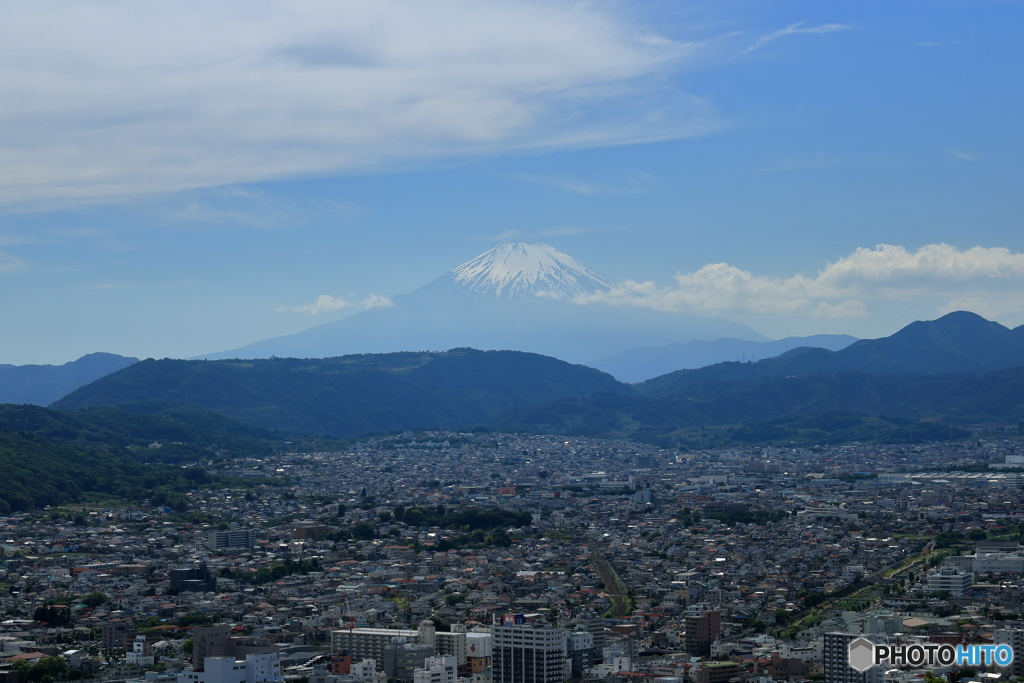 梅雨前の富士山