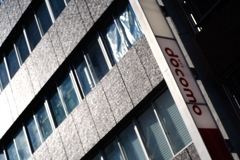 夕日の光——後には街灯の明かり