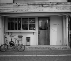 聴覚は一時的にみずからを不要と判断する