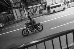 目の前を揺れ動く悪魔のごとき幻覚