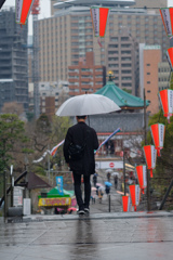私には大地と人物は切り離せなかった