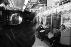 内密で個人的な、また深遠で本質的な