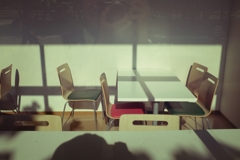 イスとテーブル