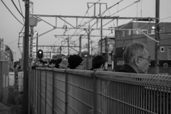 わが精神は私がどこにいるかを知ろうと必死にあがく