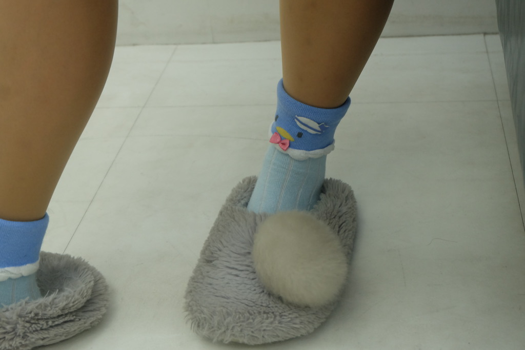 アイドルの可愛いソックス（この子の足は19ｃｍ）