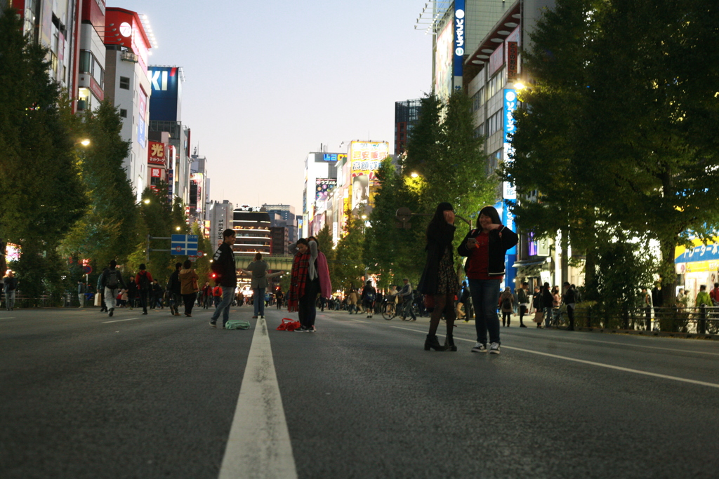 秋葉原　　歩行者天国