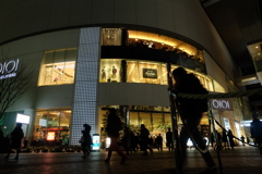 有楽町　　丸井前