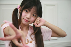 アイドル　　まだ研究生