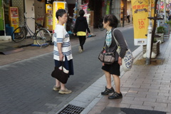 立ち話