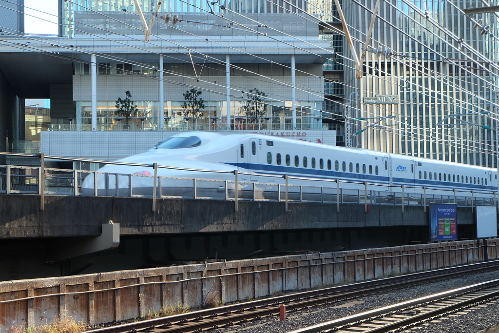 有楽町ホームから見た新幹線