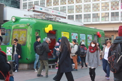 渋谷駅前の可愛いKittyちゃん電車