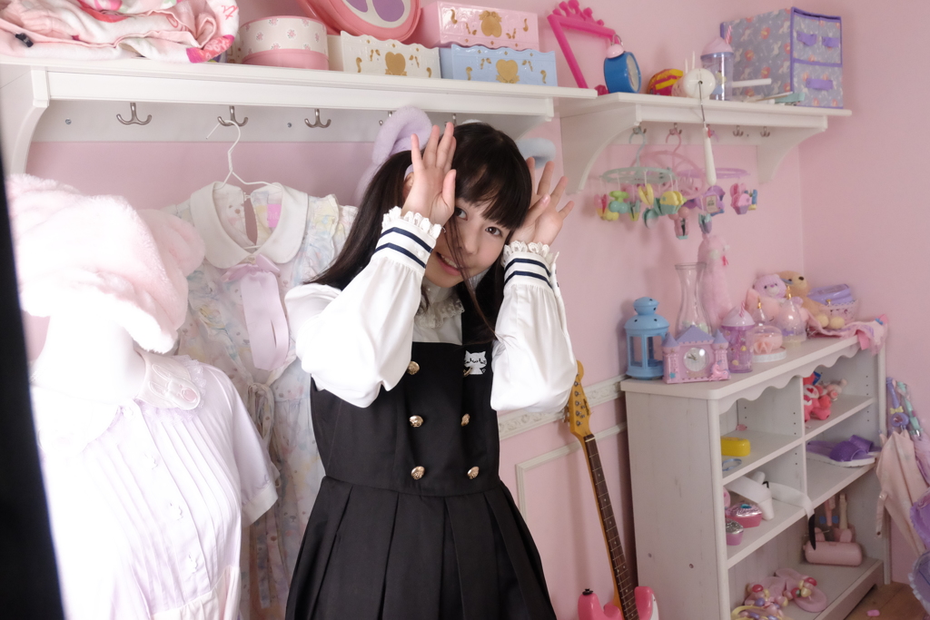 うさぎの真似する元坂ちゃん(13歳）～かわゆす～大人社会は狼しかいないのに（泣）