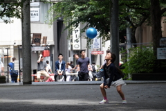 ボール遊び